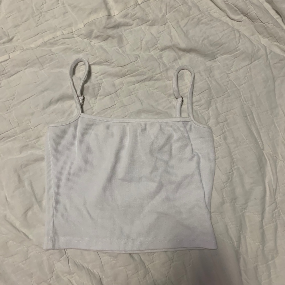 CUTE CROPPED TANK TOP SIZE SMALL